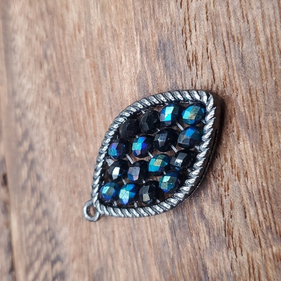 Blue ice sparkle teardrop pendant‎ - Picture 2 of 2